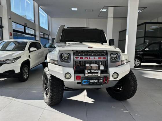 TROLLER T4 3.2 TGV 4X4 20V TURBO INTERCOOLER DIESEL 2P MANUAL TROLLER T4 3.2 TGV 4X4 20V TURBO INTERCOOLER DIESEL 2P MANUAL